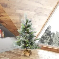 Vickerman 4-ft Pine Full Right Side Up Green Artificial Christmas Tree With Burlap Base -Northlight Sales Store 330899023 AlternateImage4