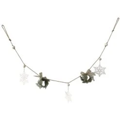 Northlight 4.75-in Snowflake And Frosted Pine Christmas Garland