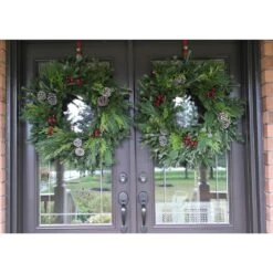 Brookdale Treeland Nurseries 28-in Fresh Christmas Wreath - Set Of 2 9 Brookdale Treeland Nurseries 28-in Fresh Christmas Wreath - Set Of 2 -Northlight Sales Store 331063536 AlternateImage3