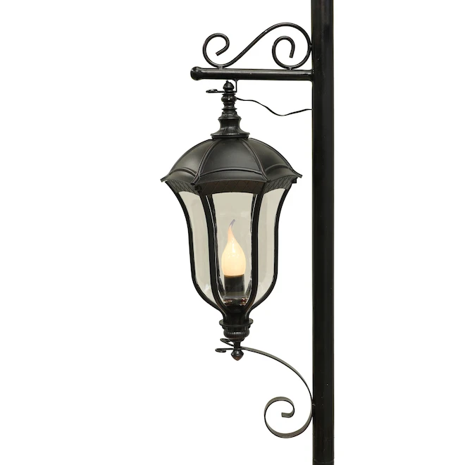 Holiday Living Christmas Lamp Post Illuminated With Berries 5-ft 4 Holiday Living Christmas Lamp Post Illuminated With Berries 5-ft - Image 3